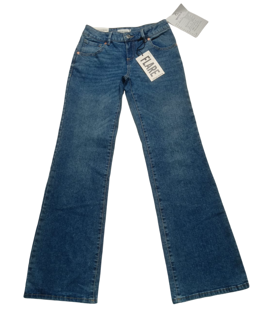 Top, T-Shirt , Polo Shirt, Shirt, Pant, Tank Top, Long Dress ,Shorts & Trouser.